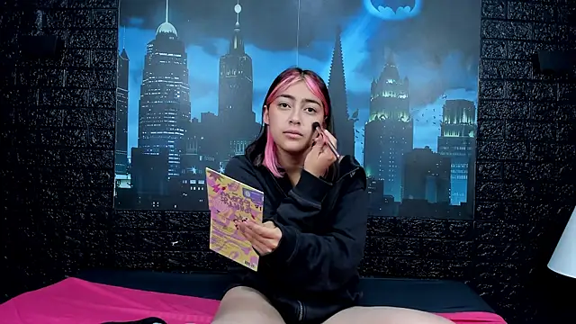 PinkyyPieee  online show from March 26, 2026, 11:49 am