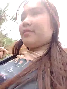 YAONIKUTE online show from April 21, 2026, 3:35 am