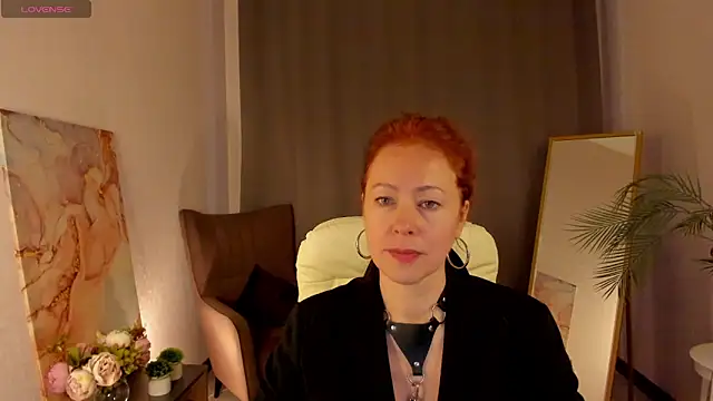 LeticiaRomano online show from April 3, 2026, 4:21 am