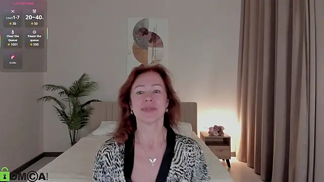 LeticiaRomano online show from May 11, 2026, 4:07 am