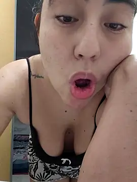 SweetHairy online show from March 22, 2026, 7:23 am