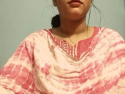 Emma 4433 online show from May 24, 2026, 5:51 pm