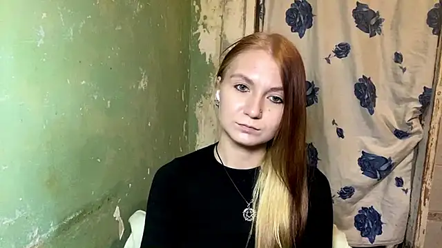 Lollybomb online show from April 30, 2026, 8:57 pm
