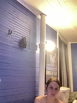 urfavgamergurl online show from May 22, 2026, 7:41 pm