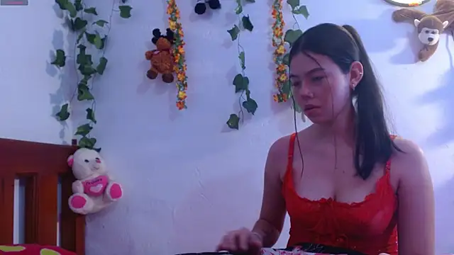 Draculaura X online show from April 22, 2026, 11:50 pm