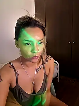 JuliiethDz online show from March 17, 2026, 7:17 pm