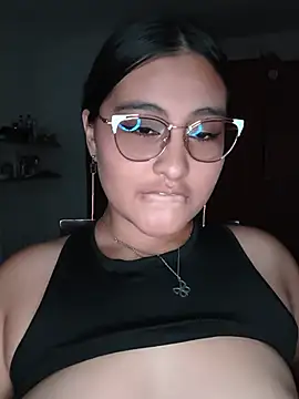LaylaZurek  online show from June 24, 2026, 1:48 am