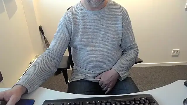 Buggemann online show from May 11, 2026, 3:56 am