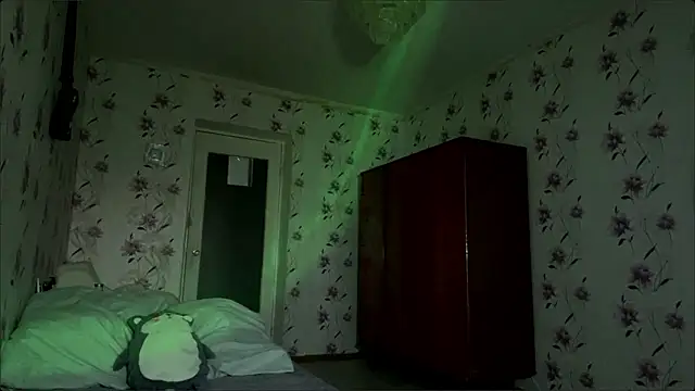 AnnaWasp online show from March 16, 2026, 4:07 am