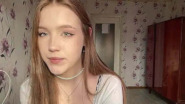 AnnaWasp online show from April 3, 2026, 5:16 am