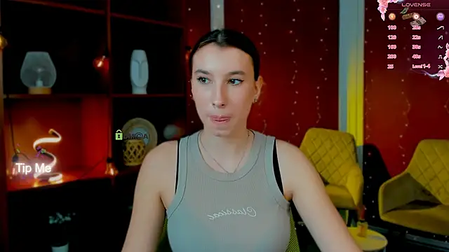 ameliaa sweet online show from April 17, 2026, 11:24 am
