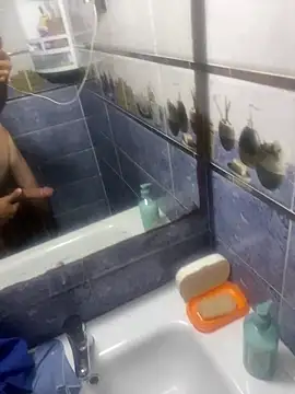 Snapshot of Achrafsad9i chatting on March 22, 2026, 5:27 pm Achrafsad9i online show from March 22, 2026, 5:27 pm