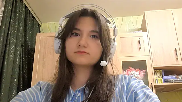 MiryDeni online show from March 11, 2026, 5:41 pm