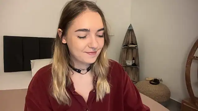 RoxyWet online show from April 6, 2026, 1:23 pm