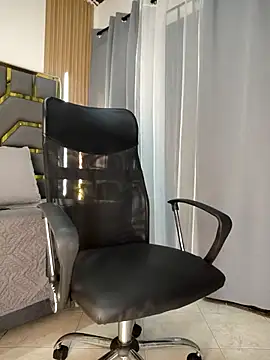 Oliver bigblack cock online show from April 16, 2026, 6:09 pm