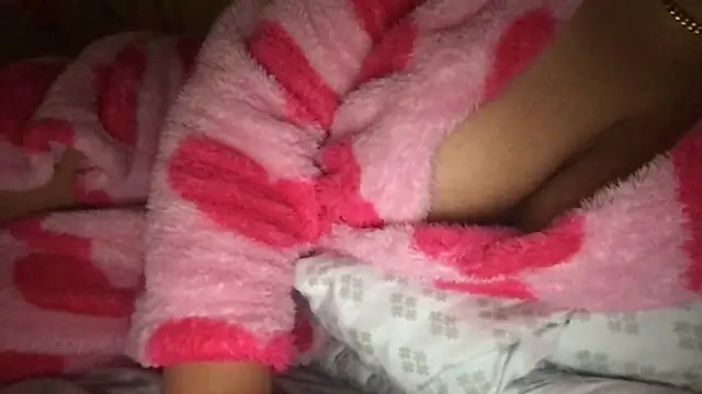 Snapshot of Lacey4y1 chatting on April 10, 2026, 3:23 am Lacey4y1 online show from April 10, 2026, 3:23 am