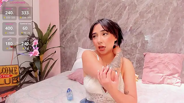 Megan Stein online show from April 25, 2026, 6:49 pm