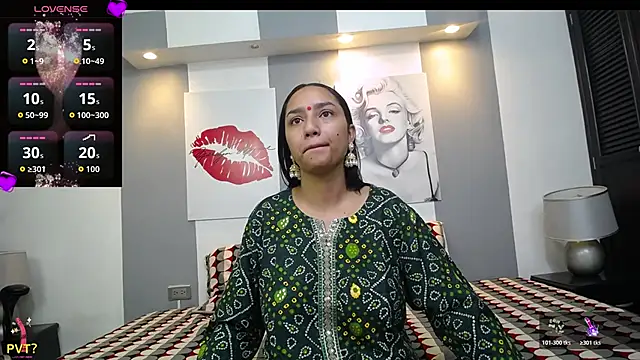 Snapshot of shakti_moumita chatting on April 12, 2026, 2:11 pm shakti moumita online show from April 12, 2026, 2:11 pm