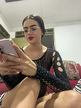 isabella-hot12 online show from March 28, 2026, 11:37 pm