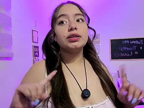cherry valeria online show from May 12, 2026, 5:04 am