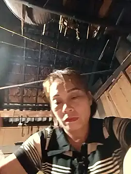 Snapshot of Lyly22x chatting on March 22, 2026, 3:48 pm Lyly22x online show from March 22, 2026, 3:48 pm