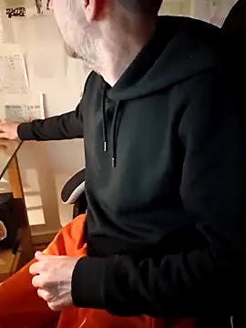 dufatcock online show from March 30, 2026, 12:17 pm