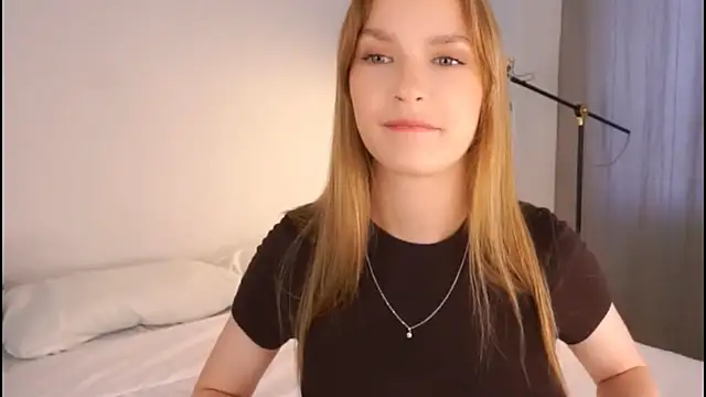 Snapshot of HellenSlavis chatting on March 28, 2026, 7:13 pm HellenSlavis online show from March 28, 2026, 7:13 pm