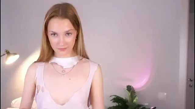 Snapshot of HellenSlavis chatting on April 10, 2026, 8:46 pm HellenSlavis online show from April 10, 2026, 8:46 pm