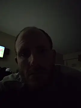 redandjuicy online show from May 7, 2026, 4:51 am