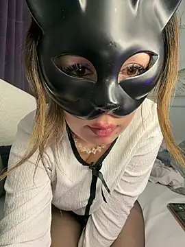 fenabanu online show from March 25, 2026, 3:34 am