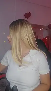 Im  sophie online show from March 18, 2026, 5:27 pm