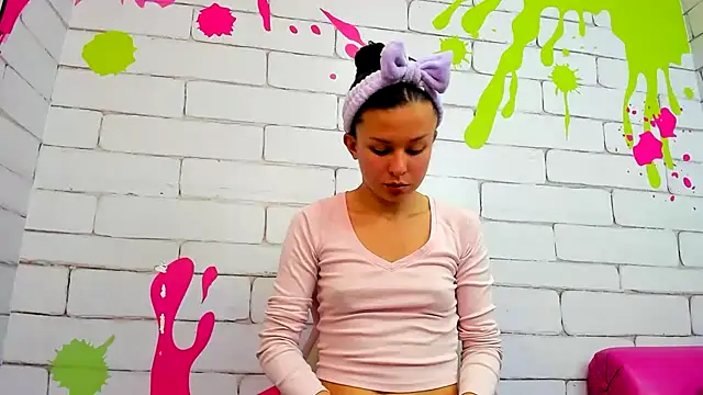 Danna Greyy online show from April 6, 2026, 11:44 am