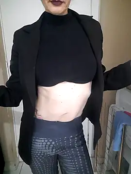pimentinha02 online show from May 17, 2026, 6:48 pm