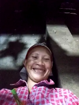 Heli pusy online show from May 12, 2026, 12:57 pm