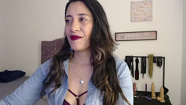 violeta scott online show from June 4, 2026, 12:11 pm