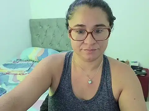 Snapshot of estrellajunior chatting on May 29, 2026, 2:48 pm estrellajunior online show from May 29, 2026, 2:48 pm