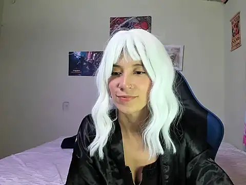 EvelinSerrato444 online show from April 19, 2026, 2:55 am