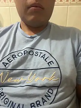 DanielZz69 online show from March 16, 2026, 4:51 am