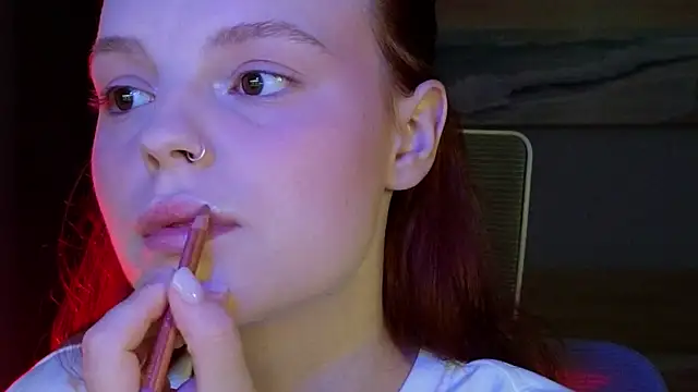 mollybossy online show from April 21, 2026, 12:23 am