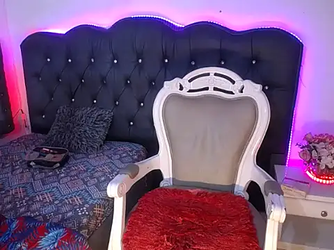 MariaBrownn  online show from March 23, 2026, 11:47 am