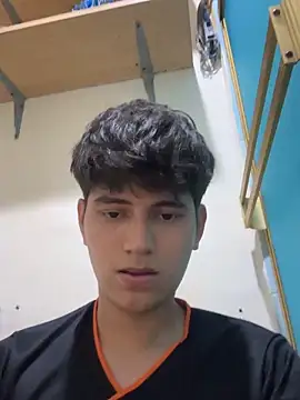 Snapshot of crxsverx chatting on March 14, 2026, 3:34 am crxsverx online show from March 14, 2026, 3:34 am