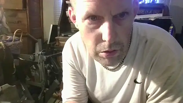 Snapshot of strokingjoe14585 chatting on May 26, 2026, 11:34 pm strokingjoe14585 online show from May 26, 2026, 11:34 pm