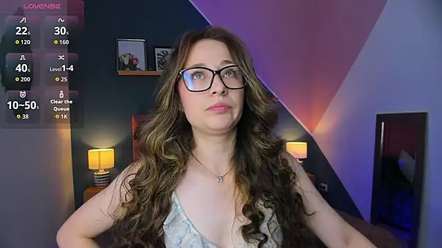 Snapshot of camille_eyes chatting on May 4, 2026, 1:07 pm camille eyes online show from May 4, 2026, 1:07 pm