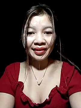Snapshot of Yiyi102300 chatting on March 18, 2026, 3:15 pm Yiyi102300 online show from March 18, 2026, 3:15 pm
