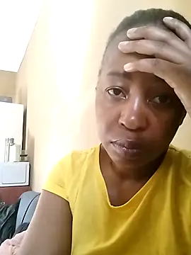 Snapshot of Prettylicou chatting on April 4, 2026, 1:08 pm Prettylicou online show from April 4, 2026, 1:08 pm
