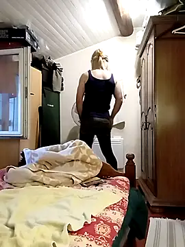 stephie83 online show from March 25, 2026, 4:35 pm