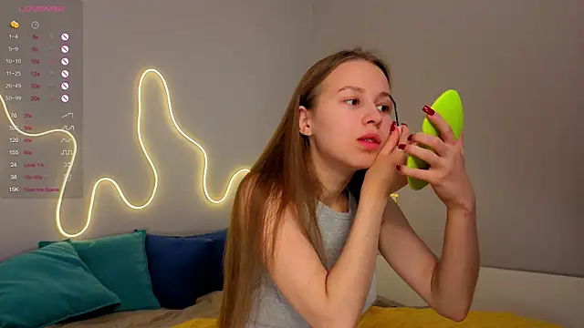 Emma dream  online show from June 14, 2026, 1:47 am