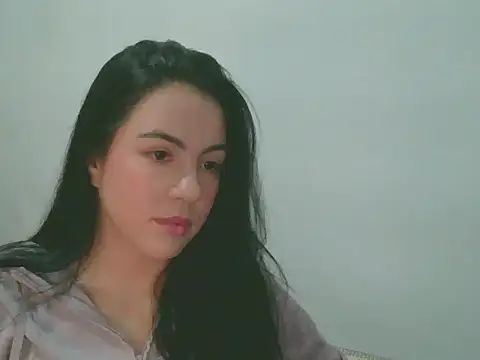 AnabeleNogueira online show from May 25, 2026, 1:06 pm