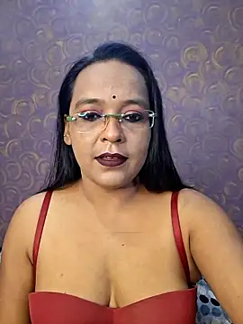 Snapshot of hornyrosy321 chatting on June 1, 2026, 5:47 pm hornyrosy321 online show from June 1, 2026, 5:47 pm