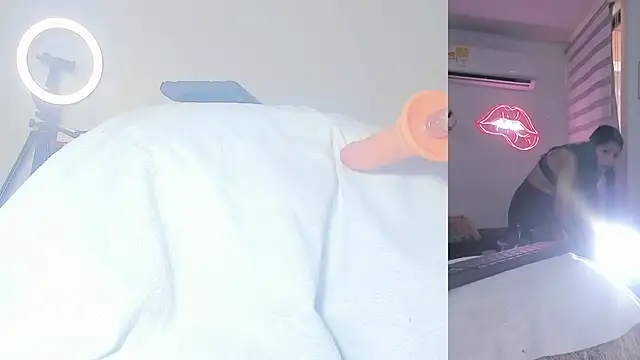 Bella Donne  online show from April 22, 2026, 5:58 pm